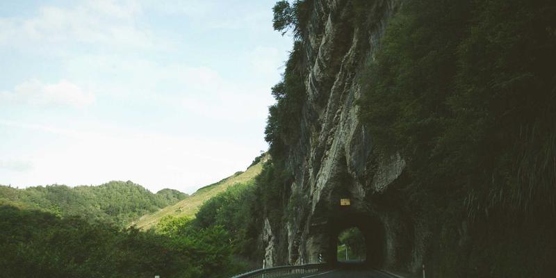 瑞奇流技术深度解析：构建下一代视频点播的流媒体解决方案