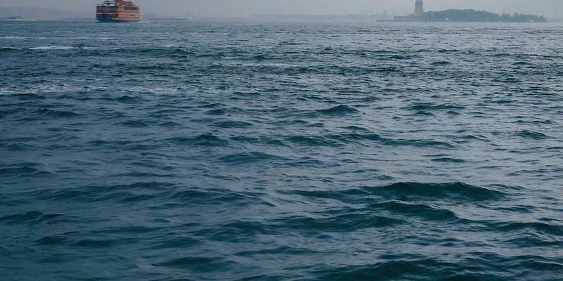 视频直播中的弹幕系统与实时消息架构设计：从视频点播到流媒体解决方案